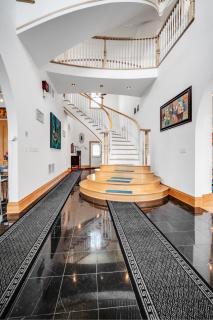 The Starlight Tower Manor, River, Arcades, Observatory, Theater - 7