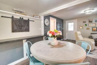 Grove Lakefront Cabin with Water and Dock Access! - Grove - 4