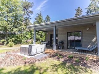Lodge familial avec jacuzzi privatif, accès piscine et nombreuses activités au bord du golf - FR-1-582-367 - Le Chambon-sur-Lignon - 2