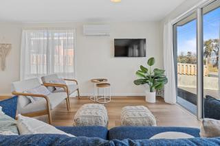 Rose Bay Riverfront - Dreamy Luxury by the Water - 2