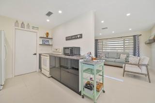 Beautiful 3 Bedroom House - 1