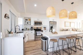 Beautiful CasaCamila Hideaway YourHomeAwayfromHome - Peoria - 8