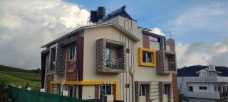 Rose Garden Enclave for Families & Executives - 1