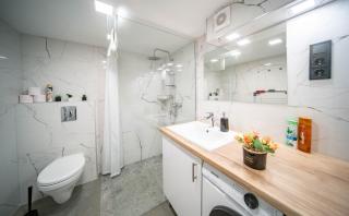 Free parking Basilica Rob's Home - AC, Wi-Fi, smart TV - Budapest - 7