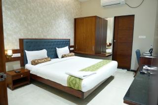 LUMBINIS GRAND HOTEL - 7