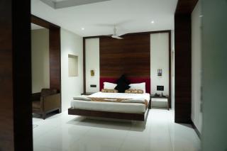 LUMBINIS GRAND HOTEL - Gulbarga - 8