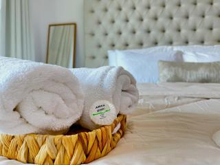 Luxury Studio w/ BoHo Design and Balcony for 4 Pax - Dubai - 5