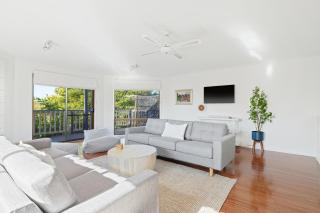 Escape Away by Ready Set Stay - walk to the beach - Cowes - 0