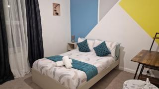 Gillingham Home - Sleeps 4 - Comfort & Convenience - 8