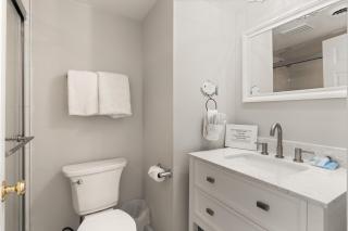 East Beach Villa Unit 204 - 6