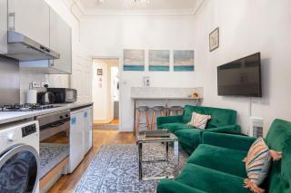 DELUXE AirConditioned Two Bed Apt in Covent Garden - 3
