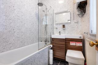 DELUXE AirConditioned Two Bed Apt in Covent Garden - 4