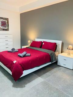 Sliema Seaview Apartment- Valletta Views - APT 8, 49 Tigne Point Mansions - 2