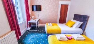 mySTAYINN Abermar 12 Bedroom House - Inverness - 1