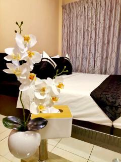 The Luka Guesthouse and Restaurant - Patong - 7