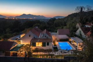 Holiday Home Mamita - Heated pool - Šestanovac - 3