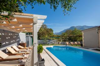 Holiday Home Mamita - Heated pool - Šestanovac - 4