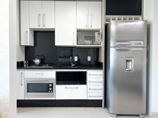 Apto na praia de Bombas, ótima localização - 6