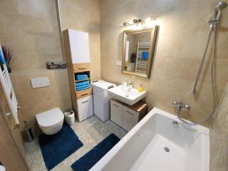 Comfy & stylish flat in the city centre + parking - Bratislava - 2