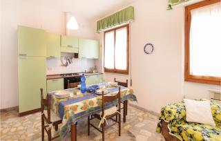 Stunning Apartment In Lido Di Camaiore - Lido di Camaiore - 4