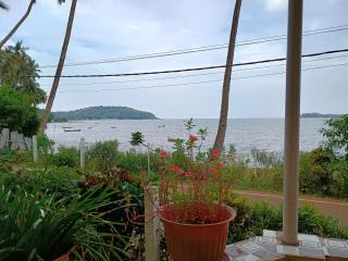 GS Home on the Bay - Sea view room - Vagator - 2