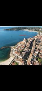 SUPERBE 2P MEZZANINE AU COEUR DU VIEIL ANTIBES - Antibes - 1