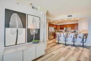Emerald Grande Condo Beach, Marina and Ocean View - Destin - 5