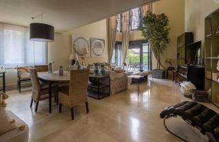SPACE IN THE VILLA WITH POLL NEAR GOLF IN Madrid - Madrid - 7