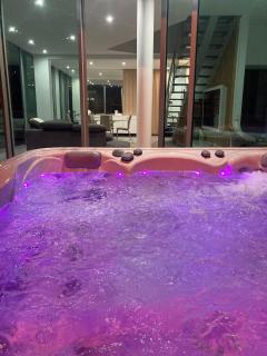 Villa 65 - City Edge Retreat - 4