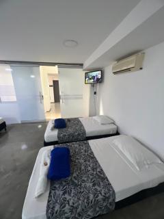 Apartamento para grupos grandes dentro de centro comercial con frisby - Cartago - 6