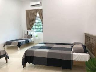 G-Homestay @ Sungai Abong Muar*10~20pax - Muar - 4