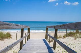 Now and Zen Beach House - Carolina Beach - 1