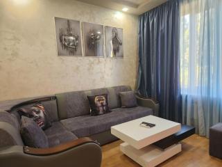 Apartment at Abovyan Street - Jerewan - 9
