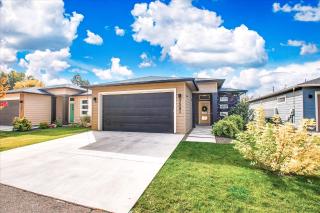 Gorgeous & Secluded 3BD 2BA Getaway by The Village at Meridian - Meridian - 3