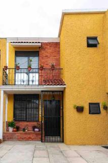 Casa AMARiLLA AIRE ACONDICIONADO EN TODAS LA AREAS - Guadalajara - 1