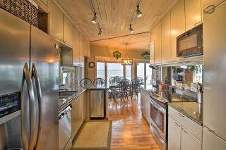 Chic Home: Ocean Views, Hot Tub & Game Room! - Flagler Beach - 2