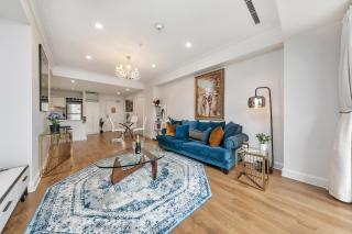 Corporate Gem + Rooftop Pool & Spa - 3