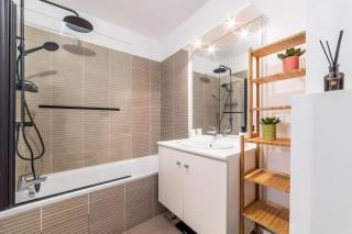 DisneyLand 13min - KingSize Bed - Private Parking - Terrace - Calm Village - Ferrières-en-Brie - 5