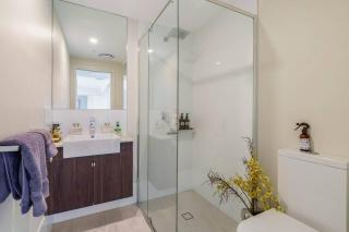 Mooloolaba First Ave First Light Apt Ocean Views 12th floor - 8