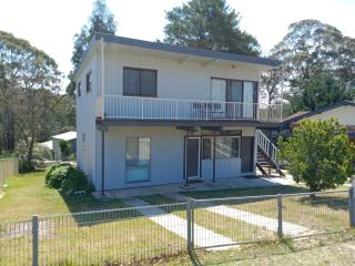 Batemans Bay 2-bedroom gem newly renovated - Batemans Bay - 1