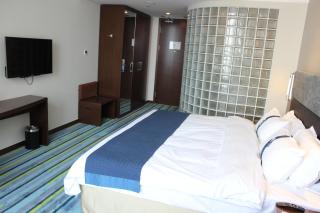 Holiday Inn Express Weihai Hi-Tech Zone by IHG - Weihai - 1