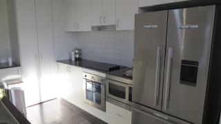 GREENWAY WATERS Apartments - Tuggeranong - 4