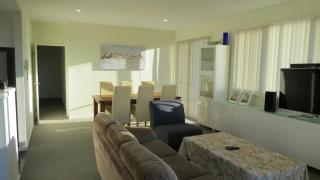 GREENWAY WATERS Apartments - Tuggeranong - 2