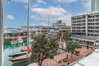 Comfortable & Cozy - Newly Furnished 'Quays' Share Save - Auckland - 5