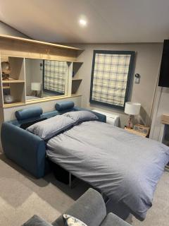 Chichester Lakeside Holiday Park Lakefront Lodge - Merston - 6