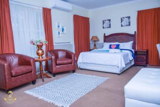 Royal Highness Lux Guesthouse - Carletonville - 7