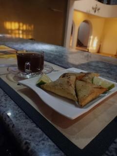 Mojoh Inn Hotel - 2