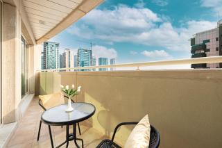 Luxury 1 Bedroom On Marina Walk, Sleeps 5, 1 Min to Metro - Dubai - 3