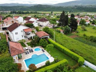 Sunny Apartment with swimming pool Stolac - Stolac - 0