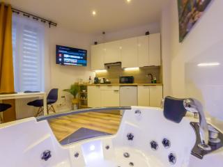 Punkt - Apartamenty z jacuzzi w centrum Katowic - Katowice - 7